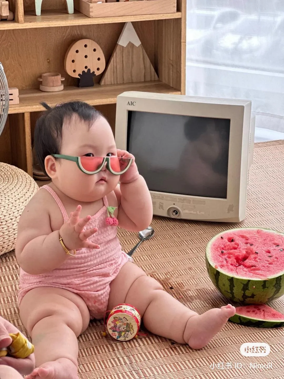 1 A Baby Eating Watermelon Makes Netizens Delighted