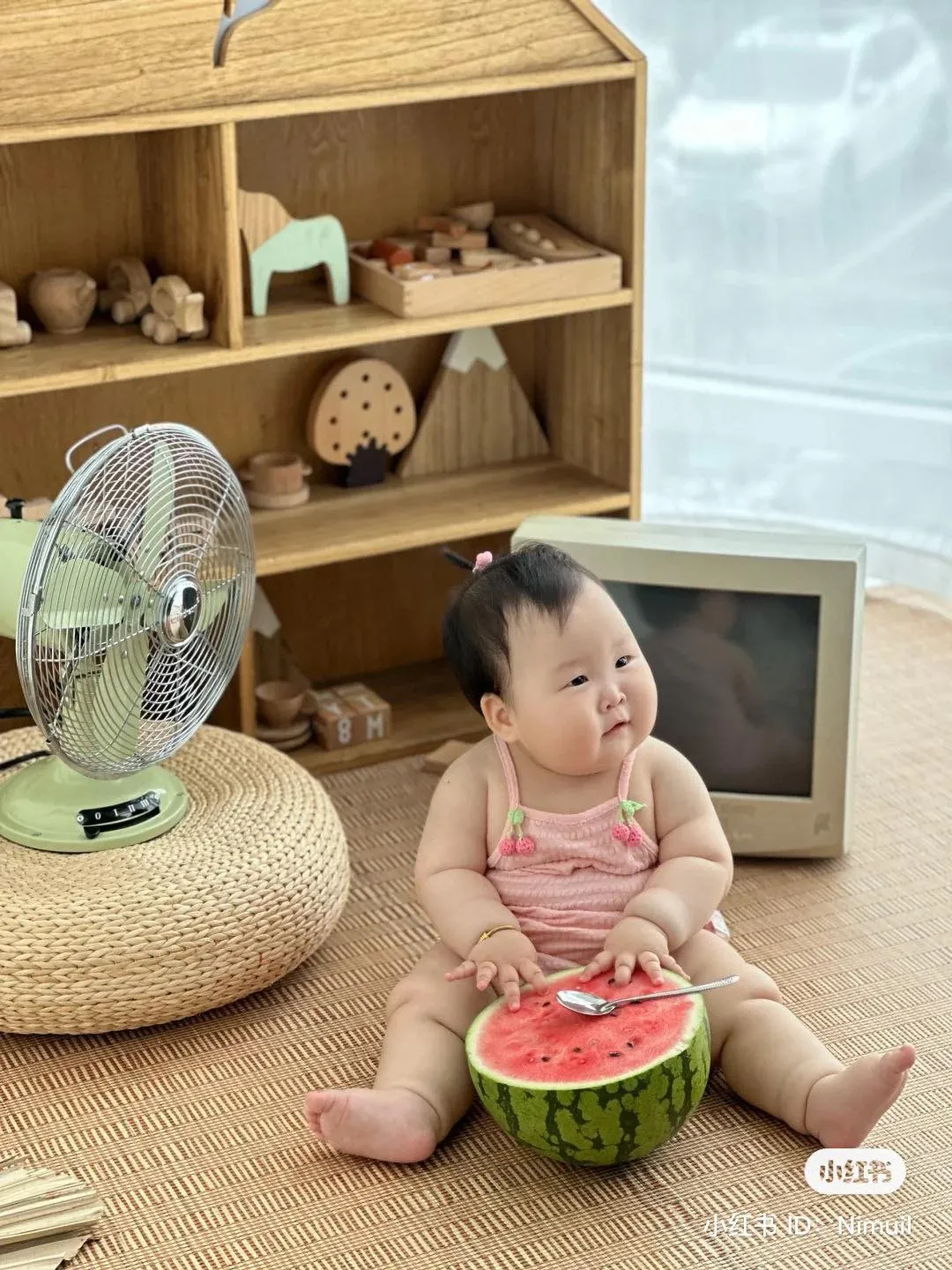 4 A Baby Eating Watermelon Makes Netizens Delighted